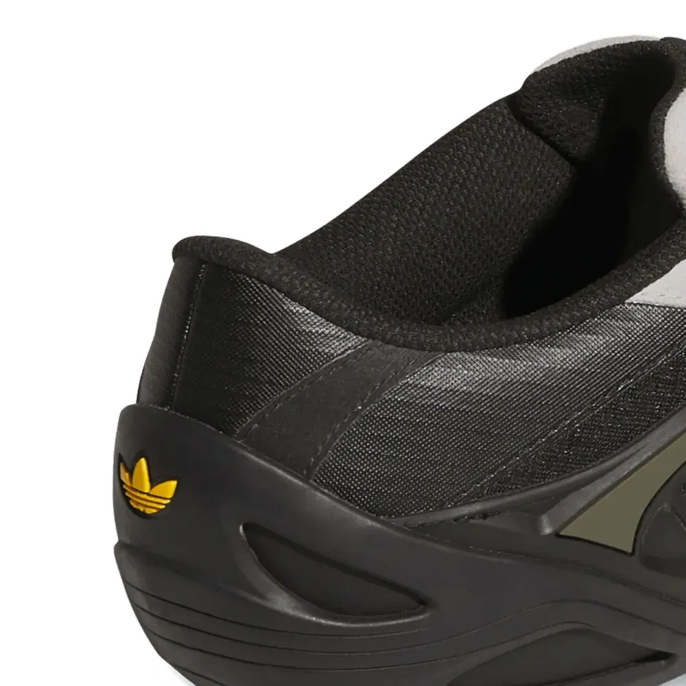 Кроссовки X Bad Bunny x Mercedes AMG Petronas F1 Team Adiracer GT Кроссовки X Bad Bunny x Mercedes AMG Petronas F1 Team Adiracer GT