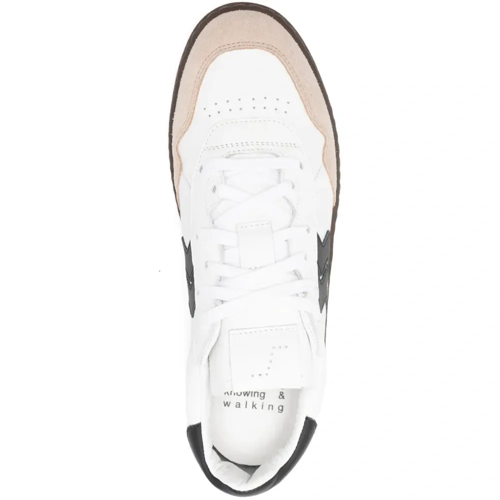 Кроссовки с полосатыми деталями