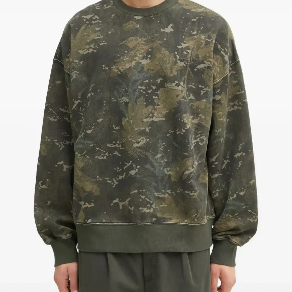 Свитшот с камуфляжным принтом