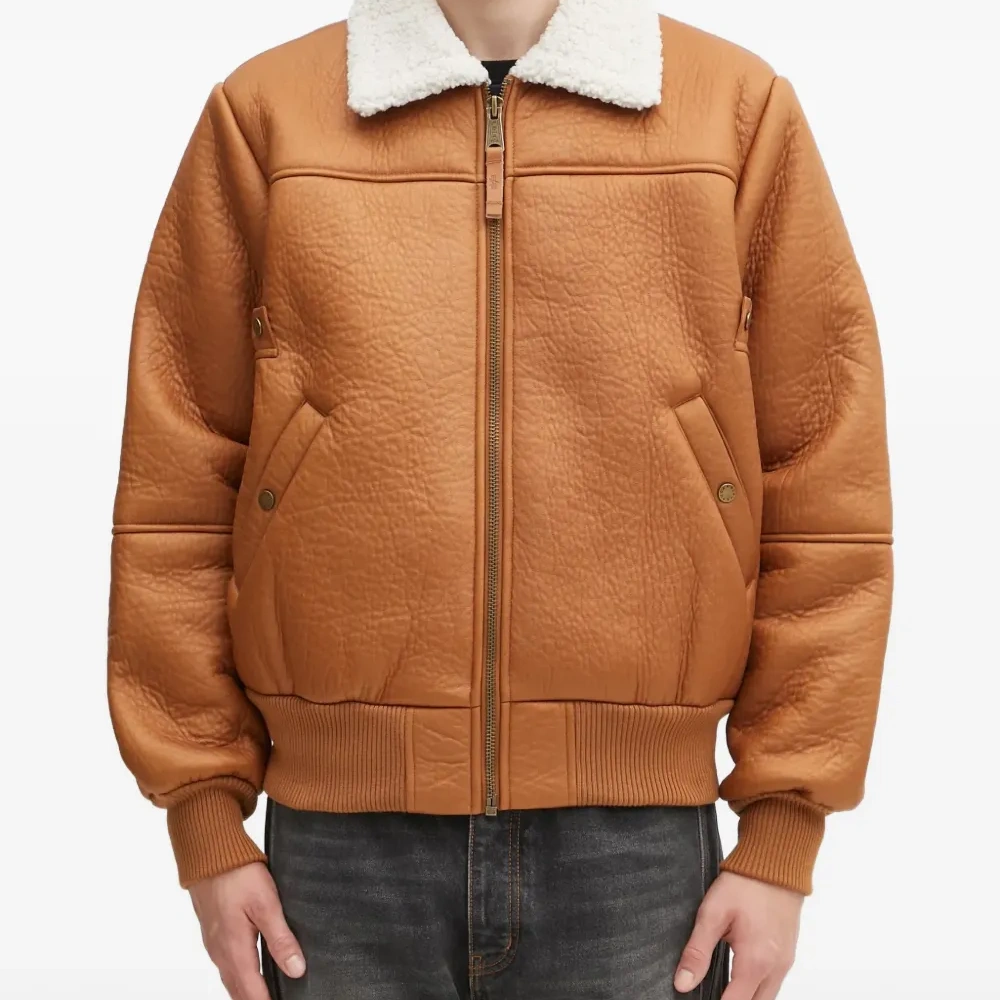 Куртка на молнии с воротником из овчины