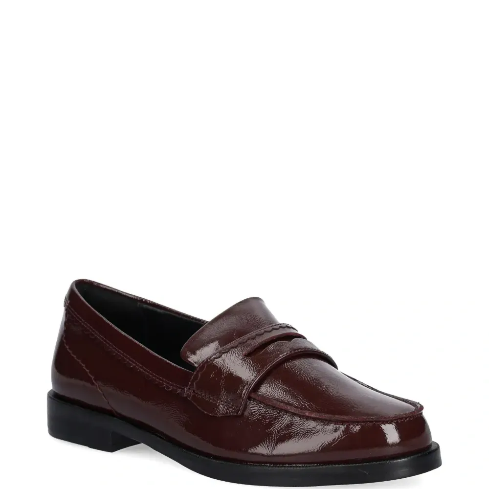 Лоферы с панелями и перемычкой