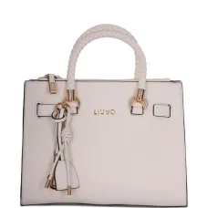 Сумка-тоут с плетёной ручкой и декоративными элементами