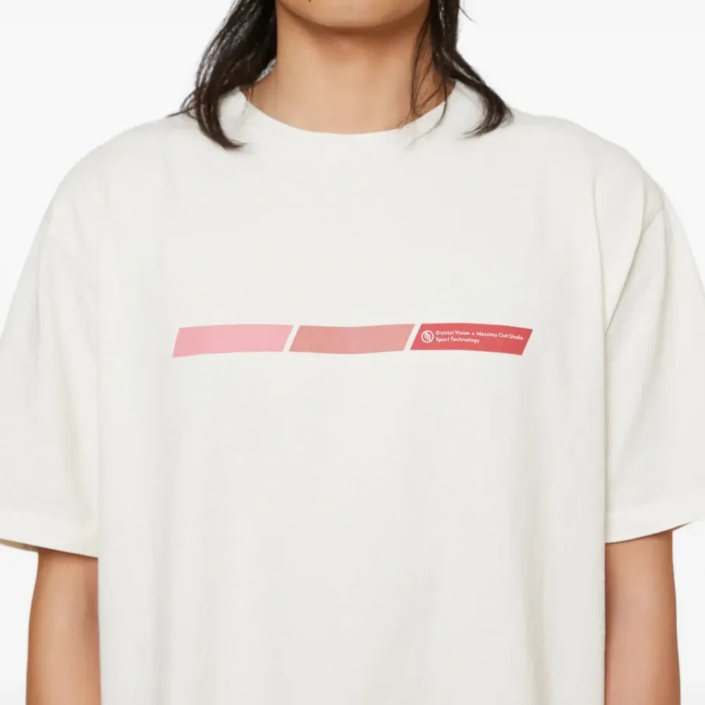 Футболка с логотипом