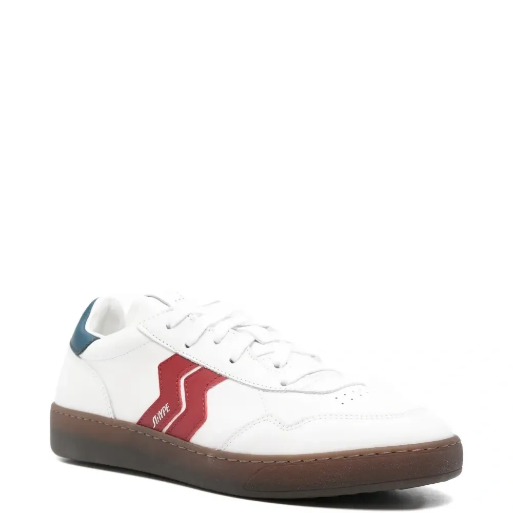 Кроссовки с полосатыми деталями