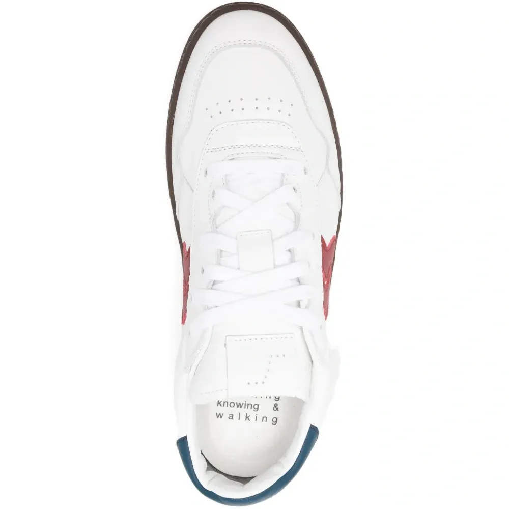 Кроссовки с полосатыми деталями