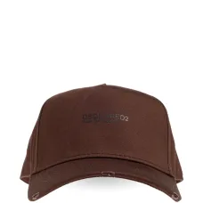 Бейсболка с потертостями и принтом-логотипом