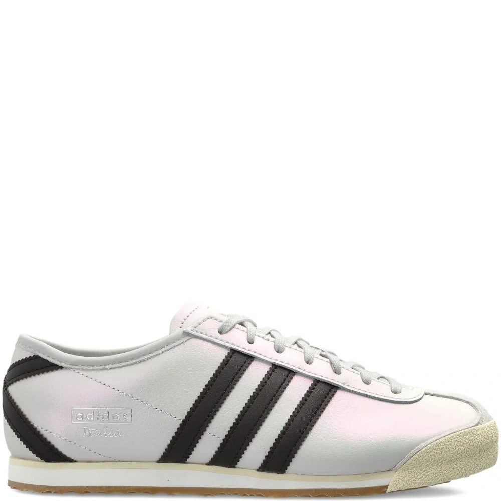 Кроссовки на шнуровке с полосками