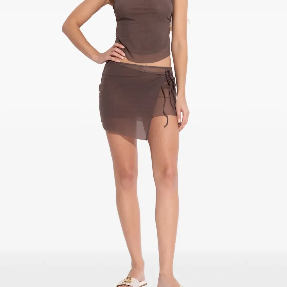 Сандалии с фурнитурой и логотипом