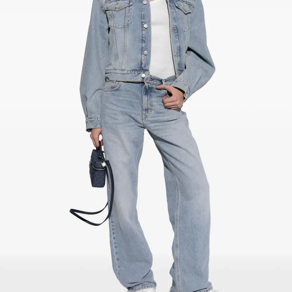 Кроссовки на платформе Dottie