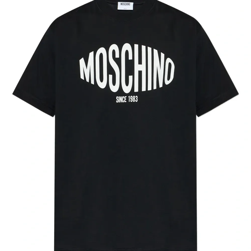 Футболка с логотипом