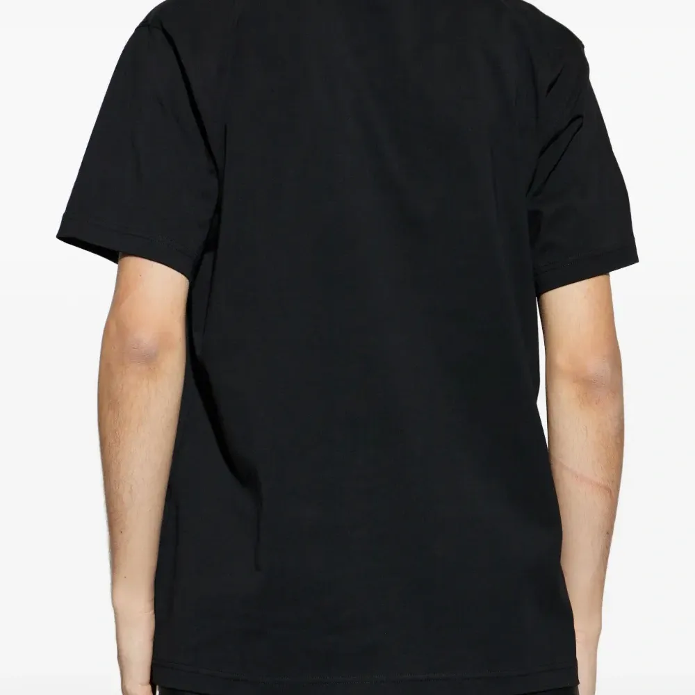 Футболка с логотипом