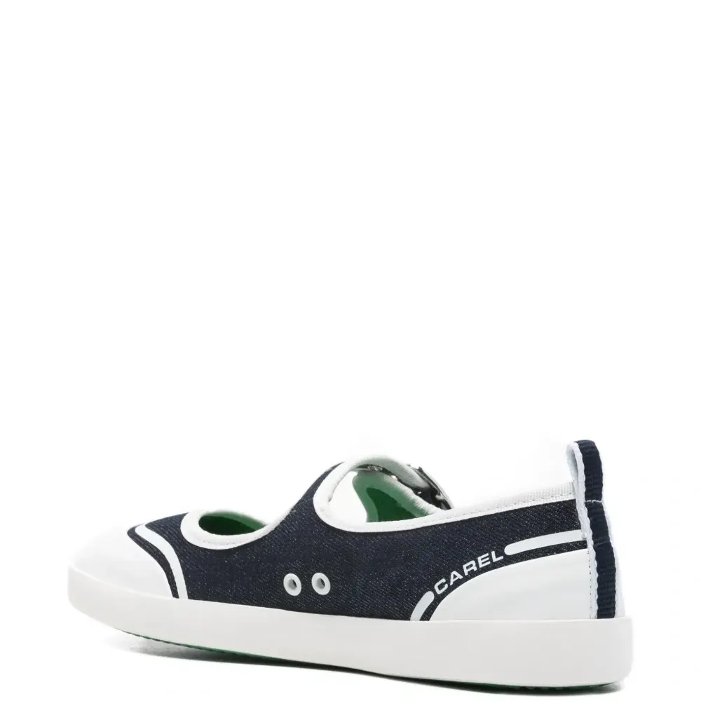 Кроссовки с ремешком-пряжкой