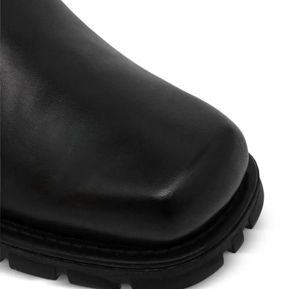 Ботинки с пряжками