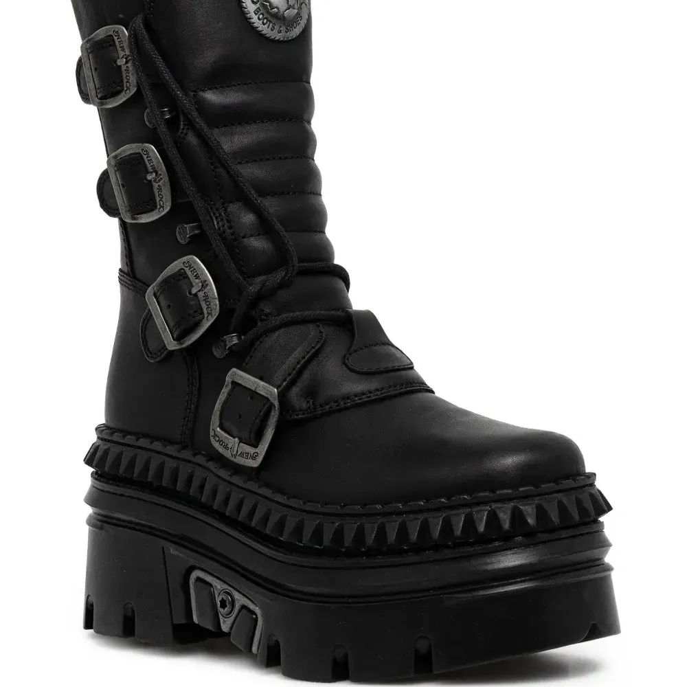 Ботинки на платформе с пряжками