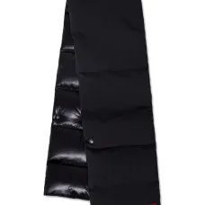 Стеганый шарф с пуговицами Стеганый шарф с пуговицами