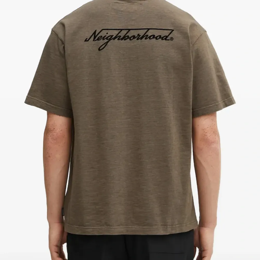 Футболка с карманом