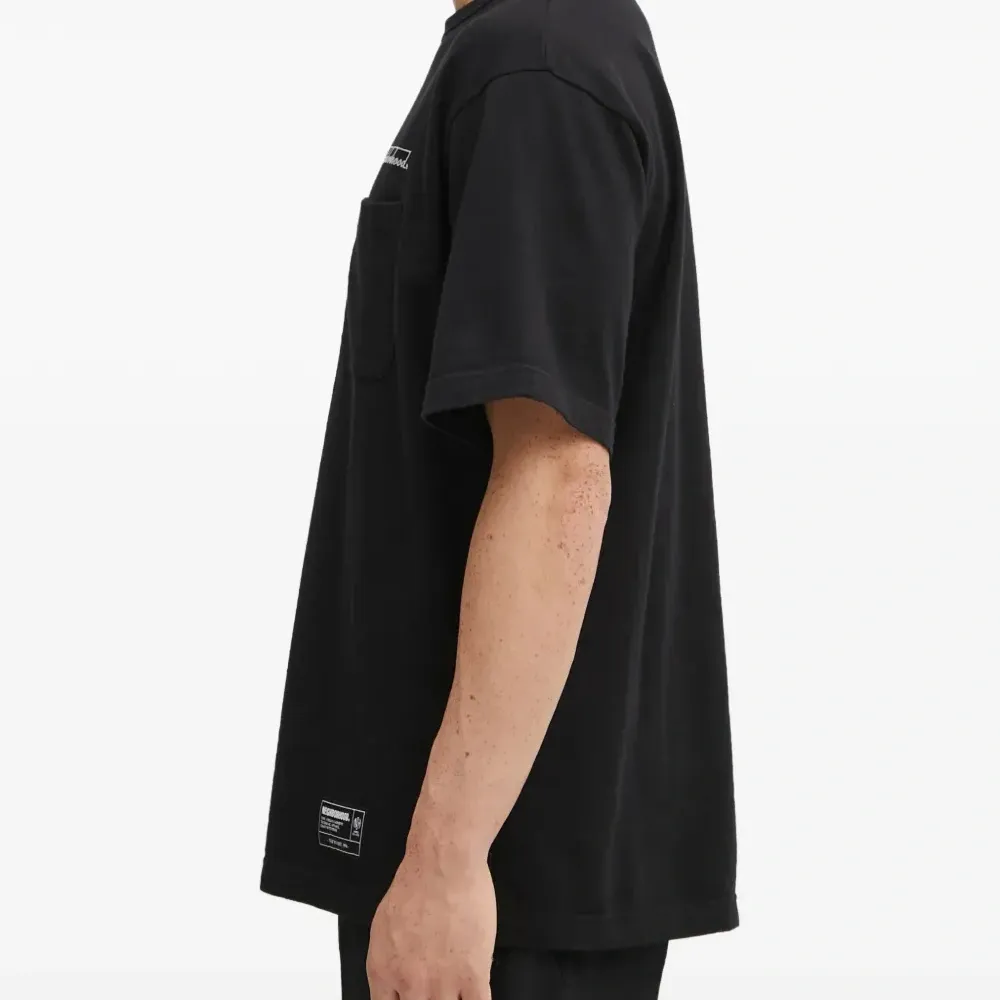 Футболка с нагрудным карманом