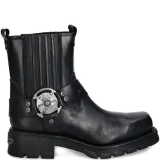 Ботинки с пряжками