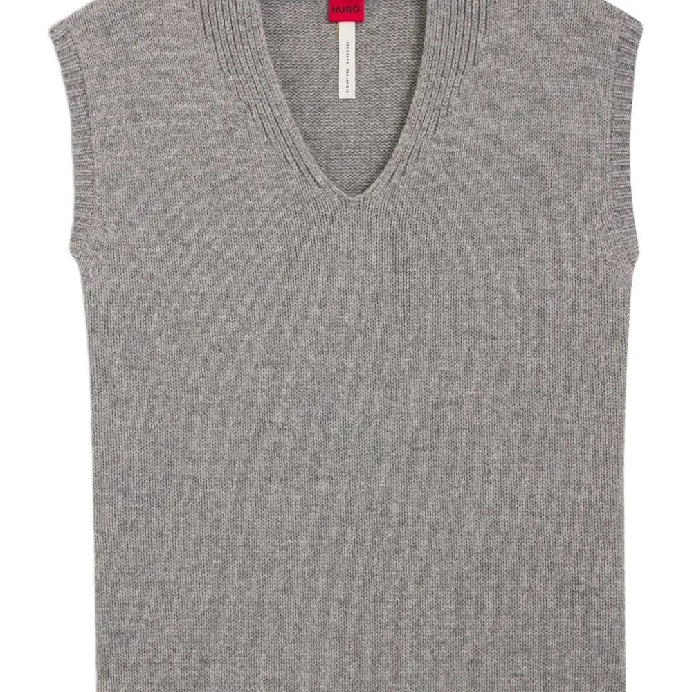 Жилет с V-образным вырезом