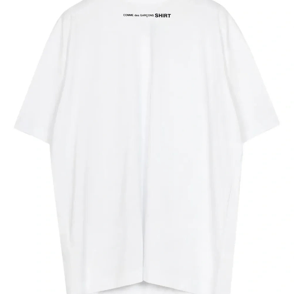 Футболка с логотипом