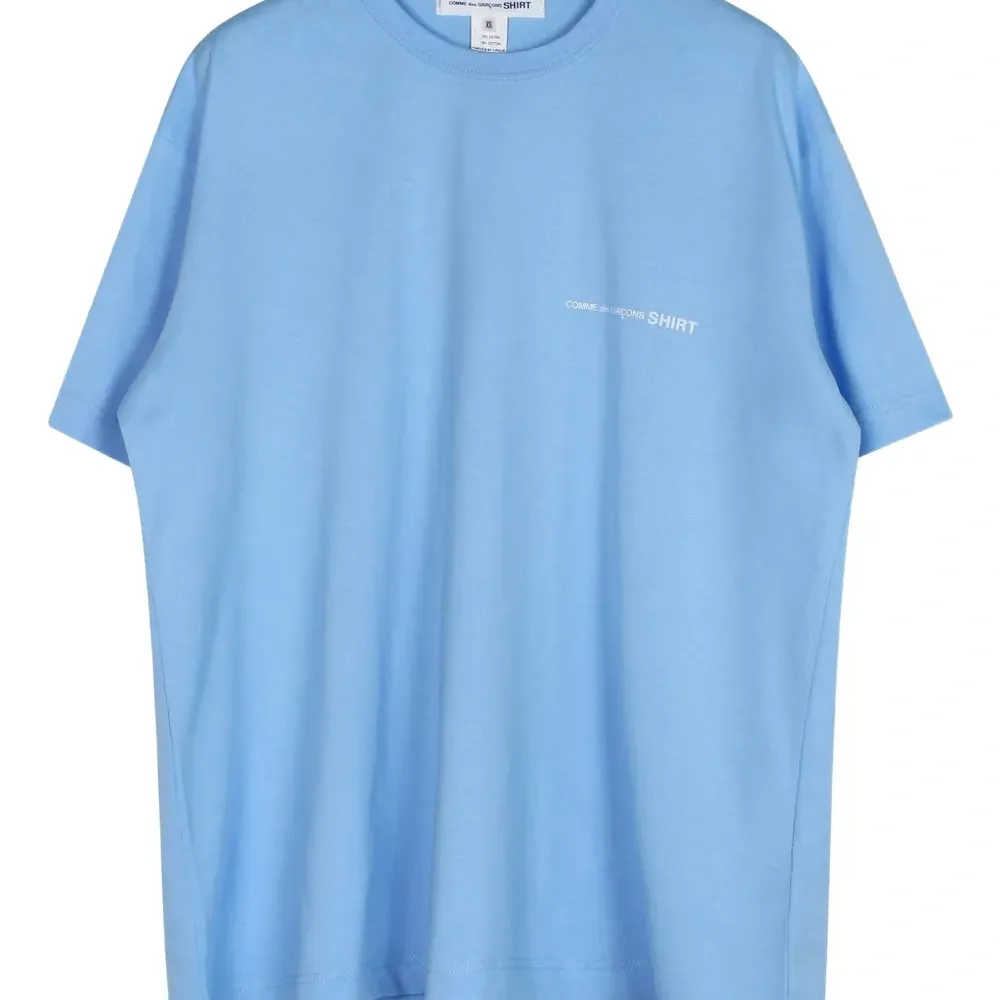 Футболка с логотипом