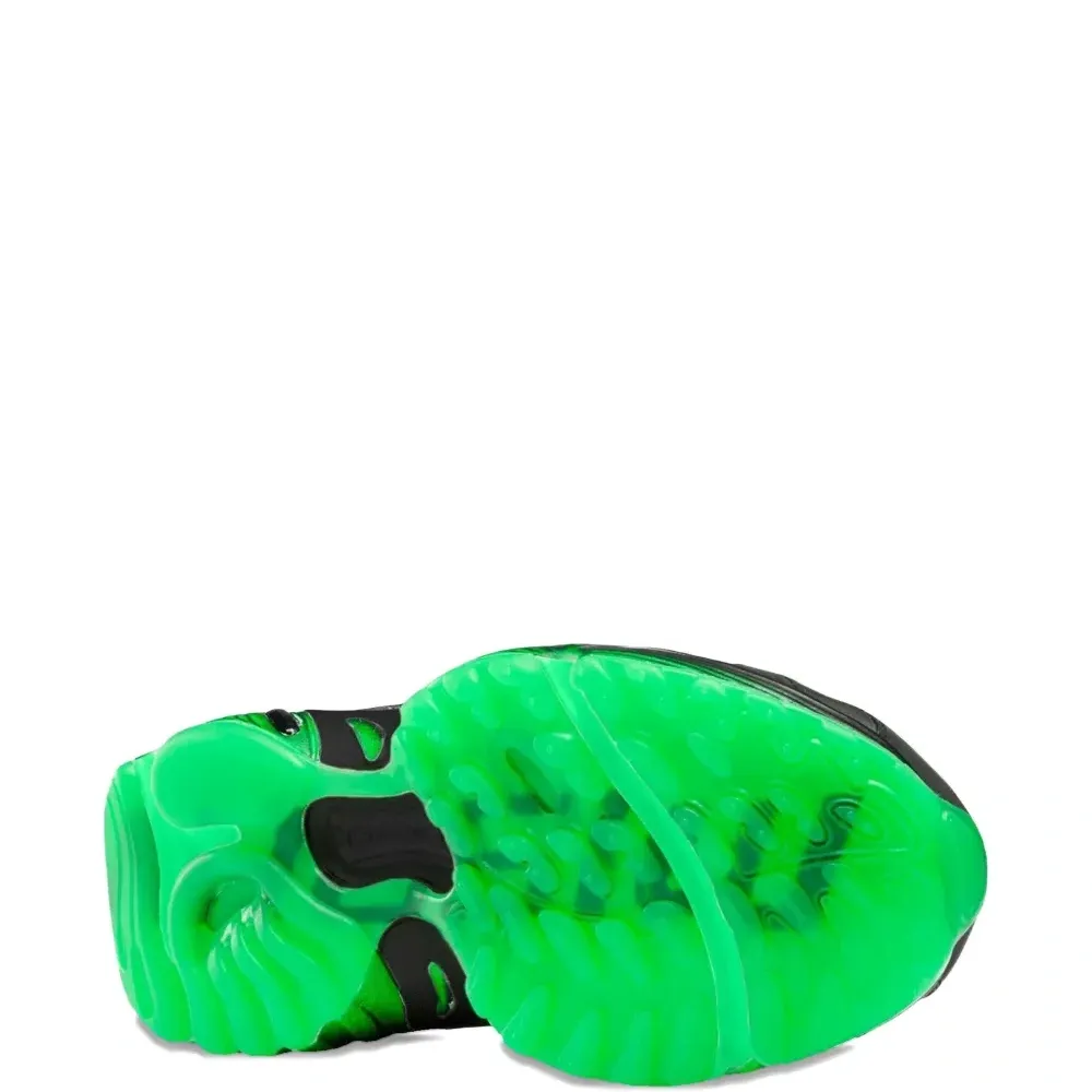 Кроссовки DMX Daytona из коллаборации с Reebok Кроссовки DMX Daytona из коллаборации с Reebok