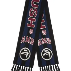 Шарф с бахромой по краям