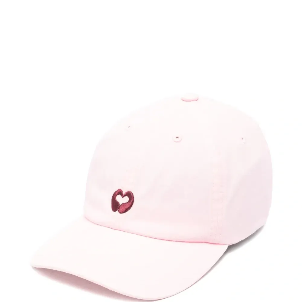 Кепка с вышивкой