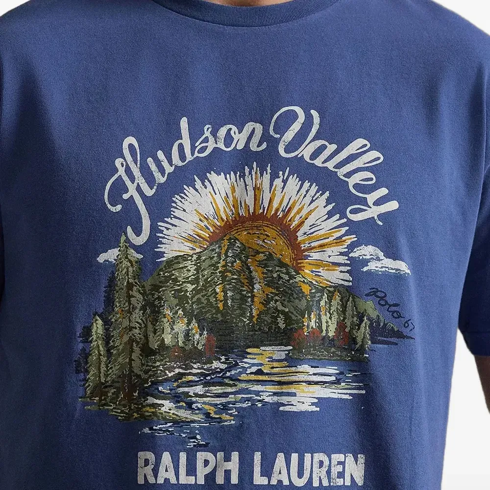 Футболка с графическим принтом