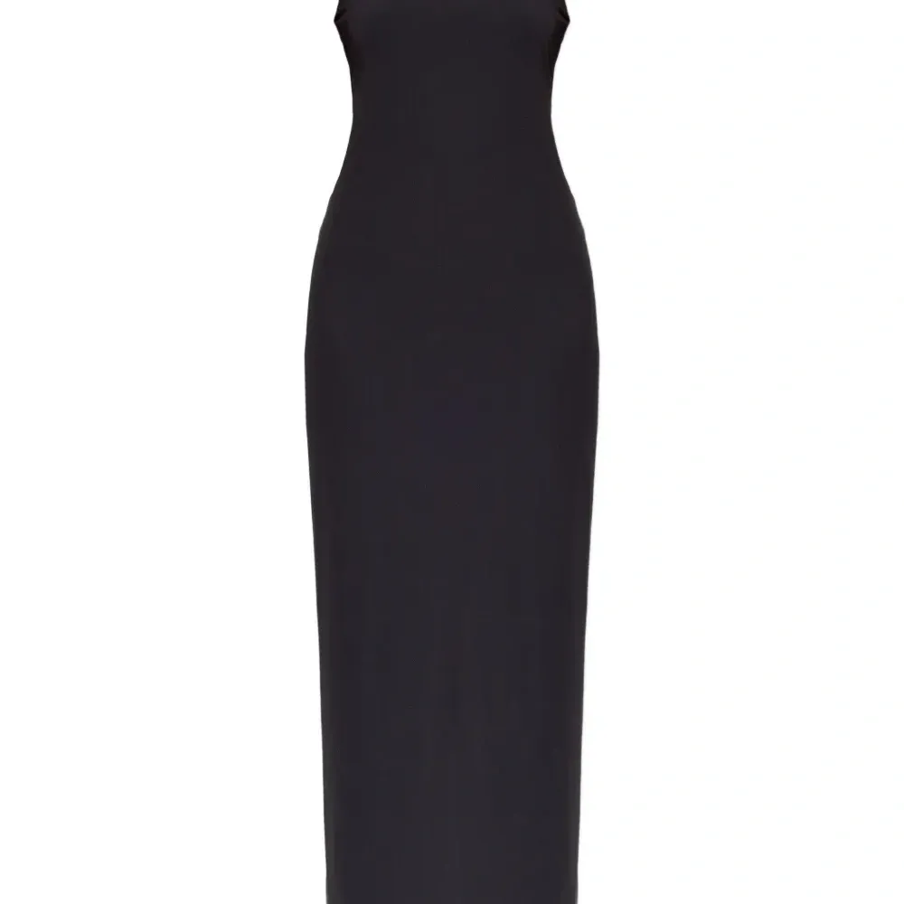 Платье с вырезом-лодочкой