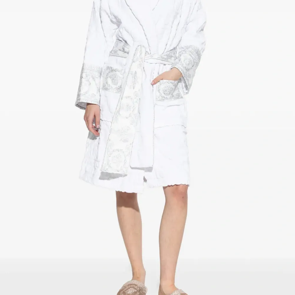 Сланцы с принтом Медузы