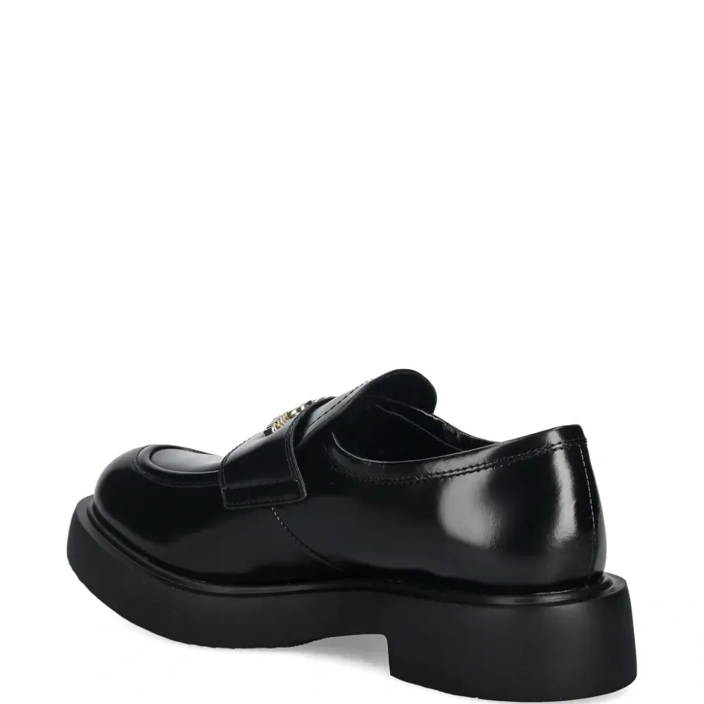 Лоферы с отделкой в виде сердца