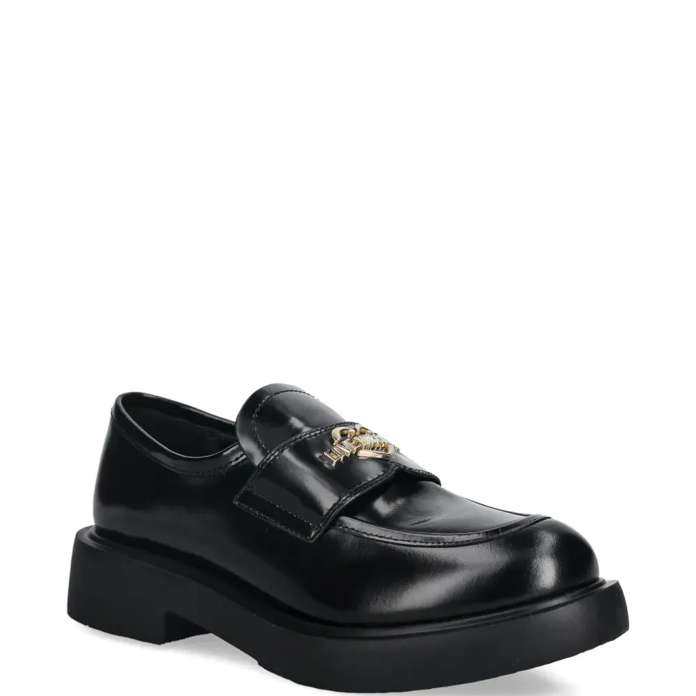 Лоферы с отделкой в виде сердца