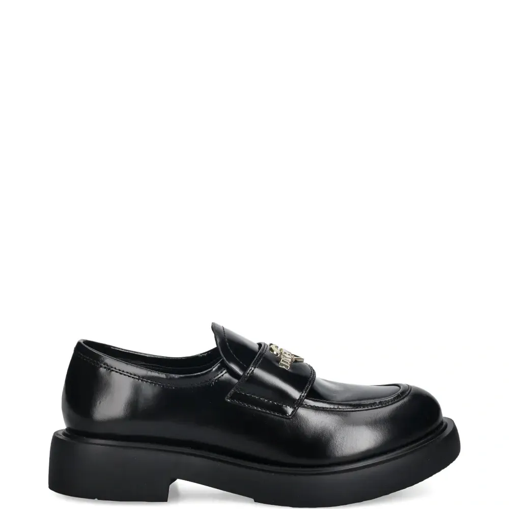 Лоферы с отделкой в виде сердца