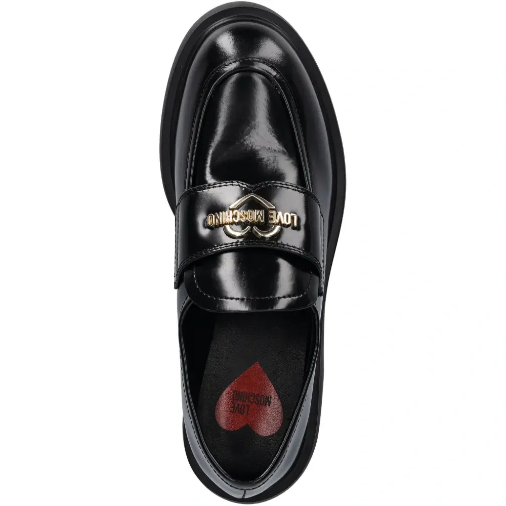 Лоферы с отделкой в виде сердца