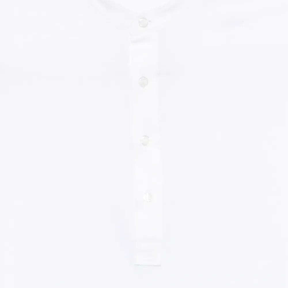 Футболка на пуговицах