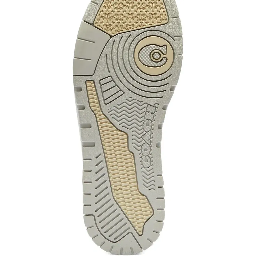 Кроссовки с монограммой