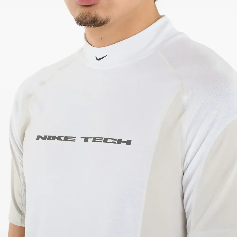 Футболка с короткими рукавами