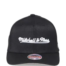 Бейсболка с логотипом