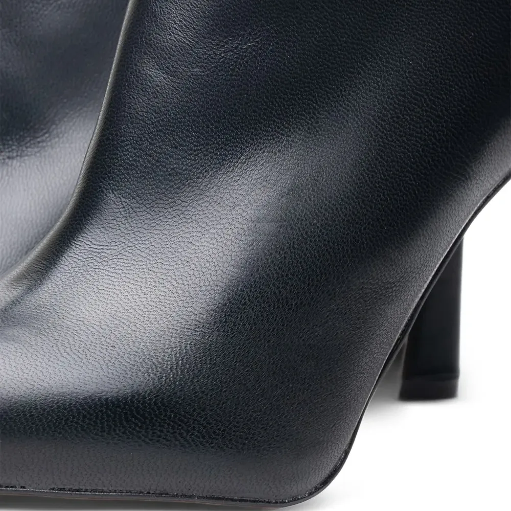 Ботильоны с заострённым носком