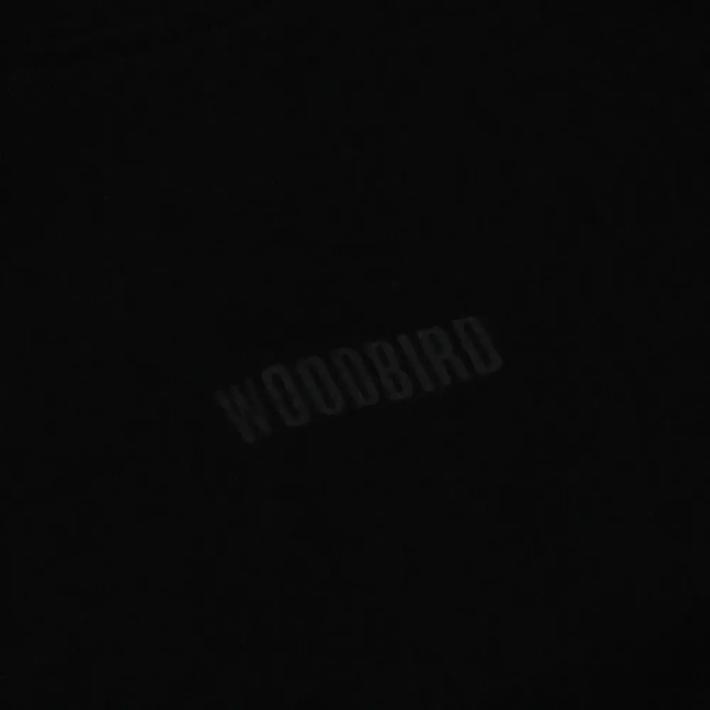 Футболка с логотипом