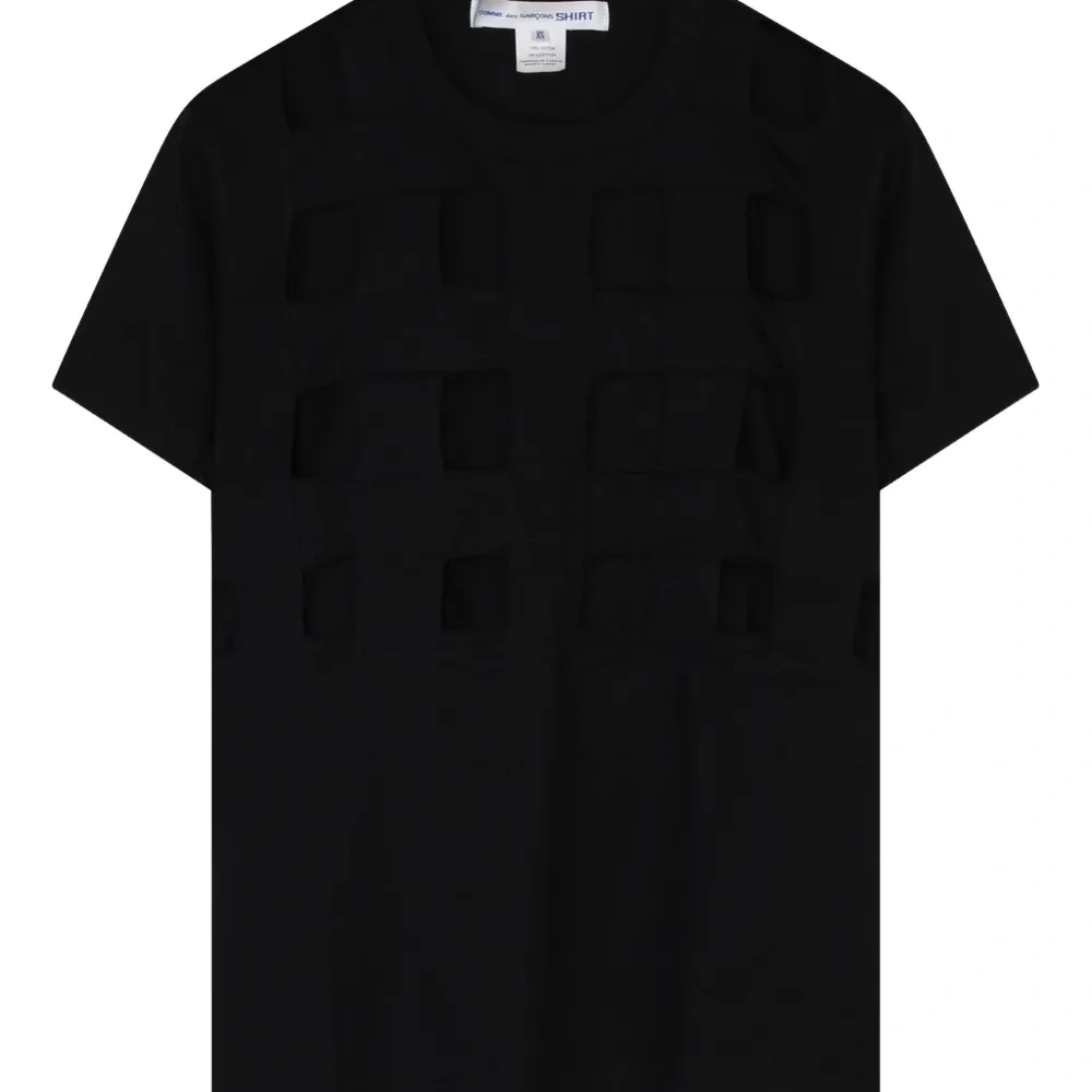 Черная футболка