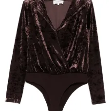 Боди с V-образным вырезом
