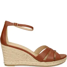 Босоножки на танкетке с перекрещивающимися ремешками