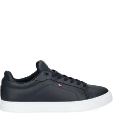 Кроссовки на шнуровке