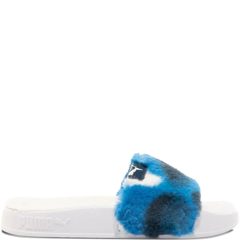 Пушистые сандалии с эффектом тай-дай