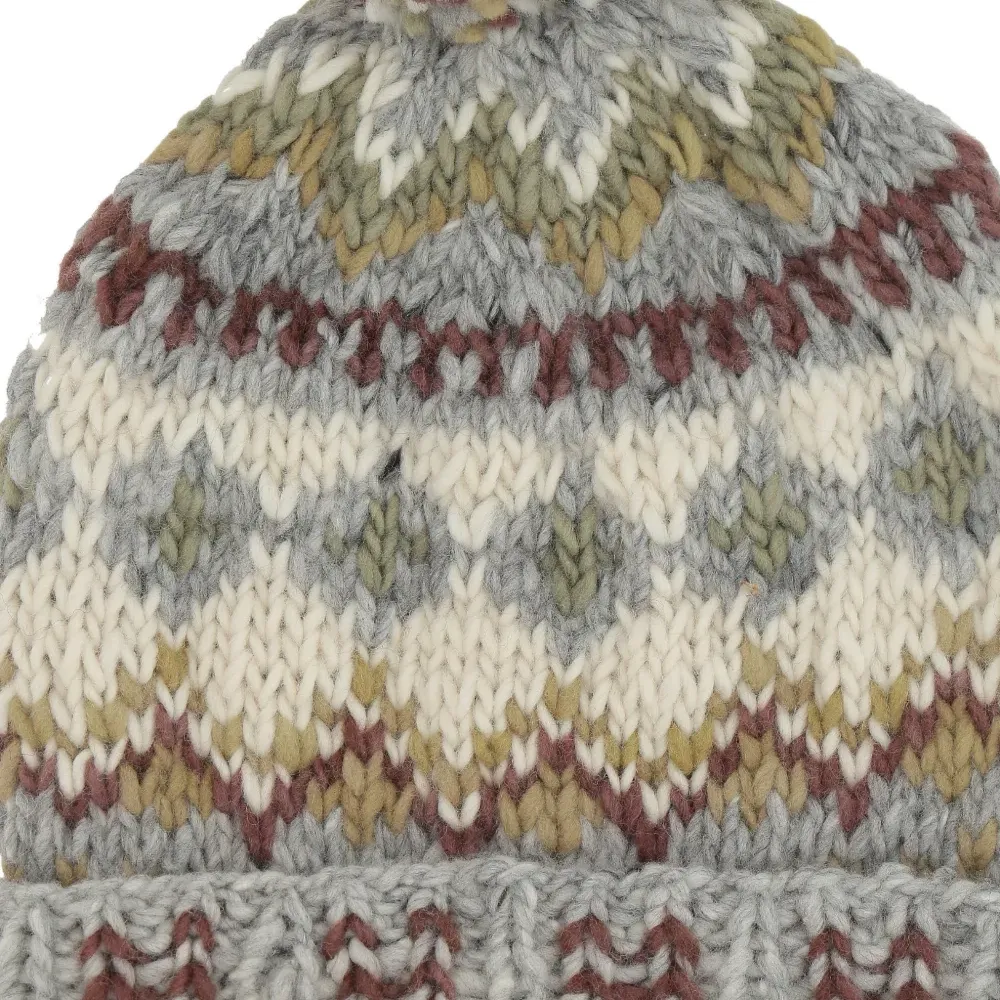 Вязаная шапка с помпоном и узором Fair Isle