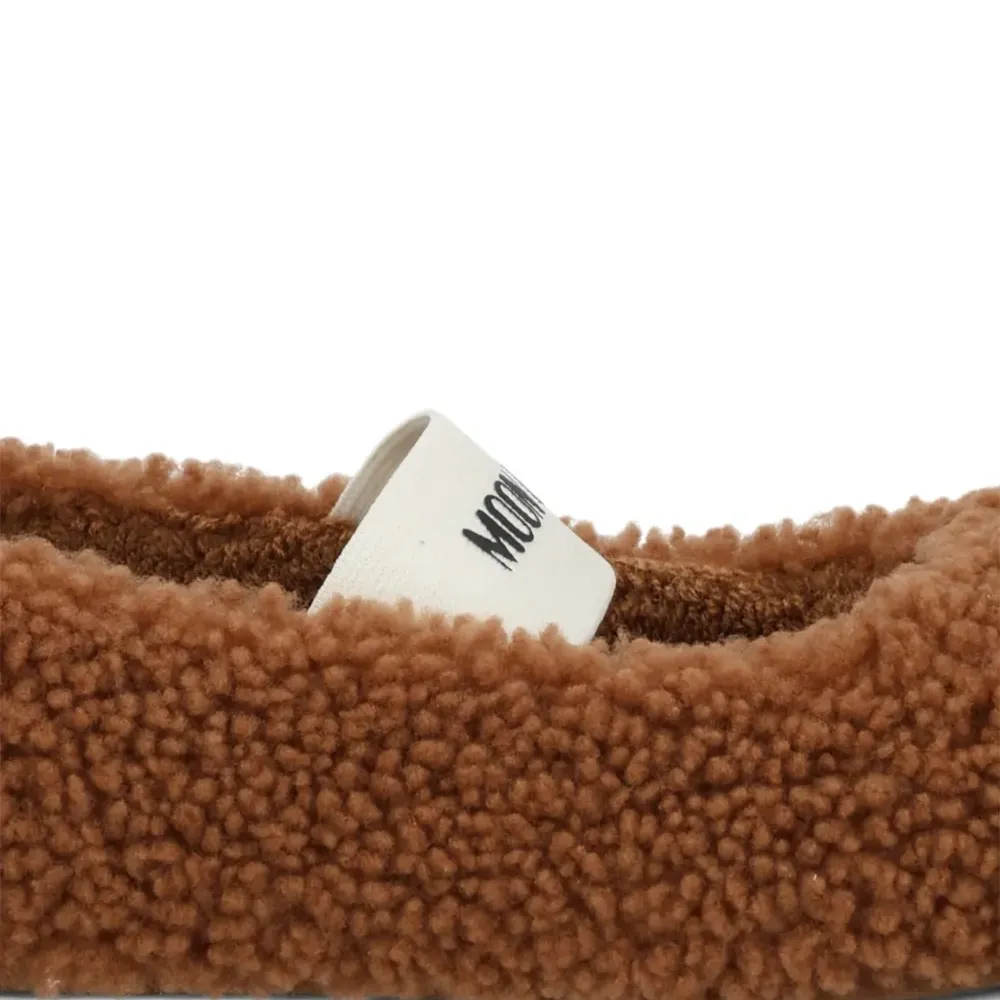 Балетки с логотипом