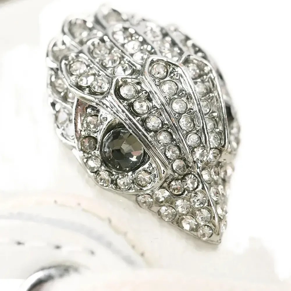 Кожаные кроссовки