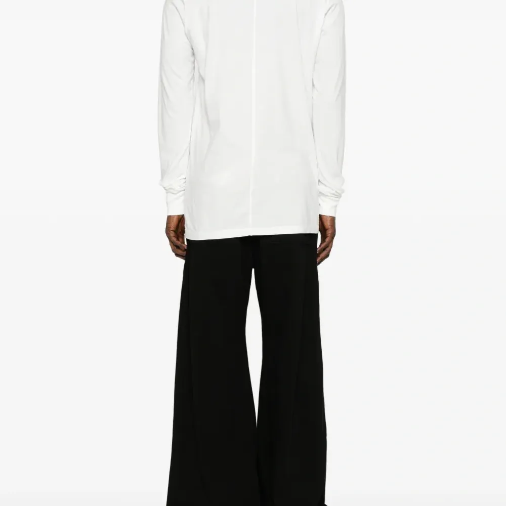 Футболка с длинными рукавами